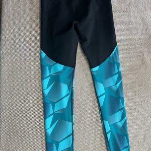 Under Armour Ladies Leggings NWOT